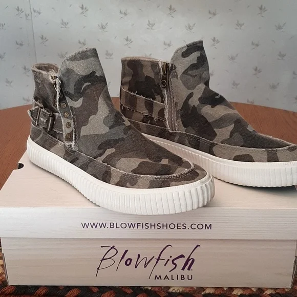 Blowfish Malibu CUDDLEFISH Mid Top Sneakers - Picture 9 of 12
